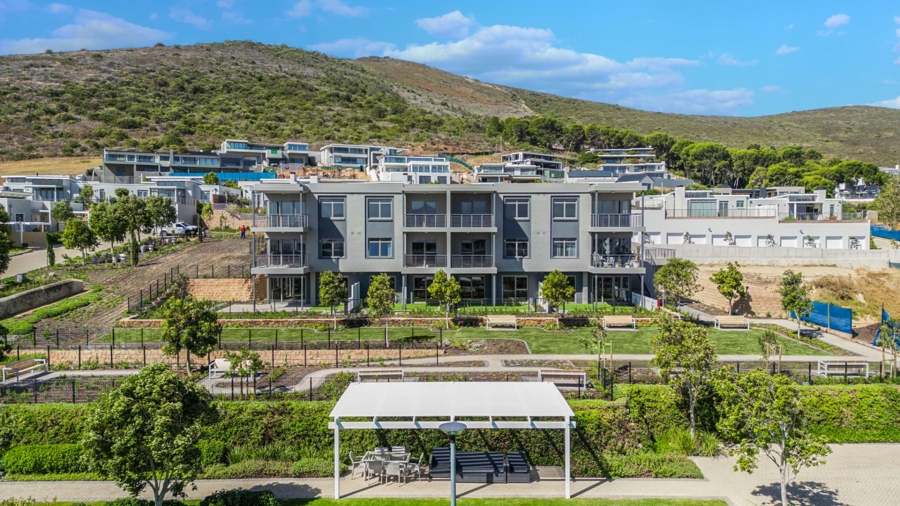 1 Bedroom Property for Sale in Plattekloof Western Cape